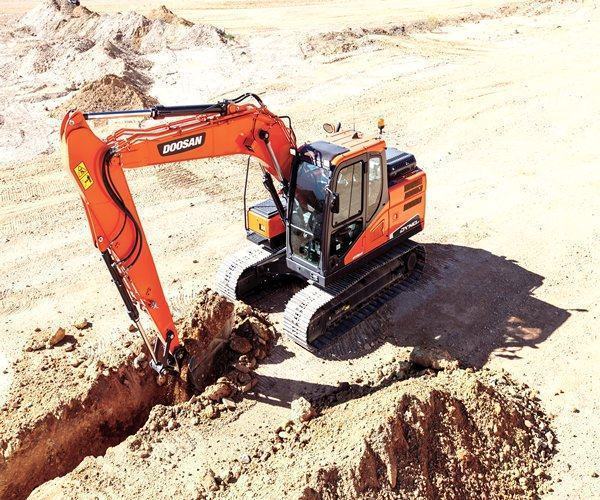 Doosan DX3OZ Excavator6,360 lb.21.2 hp