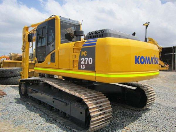 Dòng máy xúc đào 20 tấn (PC200) sản phẩm phổ biến nhất của hãng Komatsu